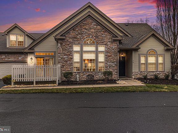 4th image of 70 Legacy Oaks Dr
