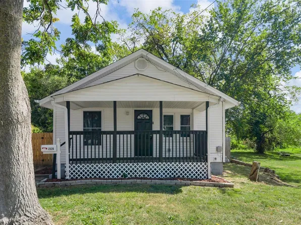 2326 Burns Ave, Saint Louis, MO 63114
