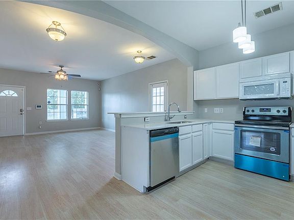 3rd image of 4410 Magin Meadow Dr