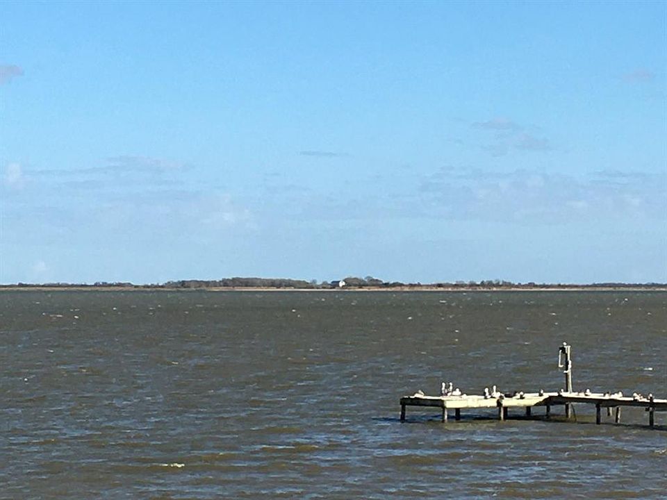 1st image of 1707 E Bayshore Dr