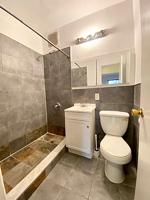 Rented by Manhattan Spaces | media 21