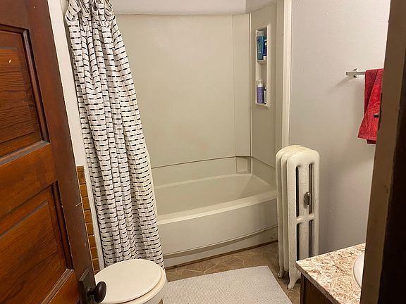 3rd image of 15 N Mills St #5276555