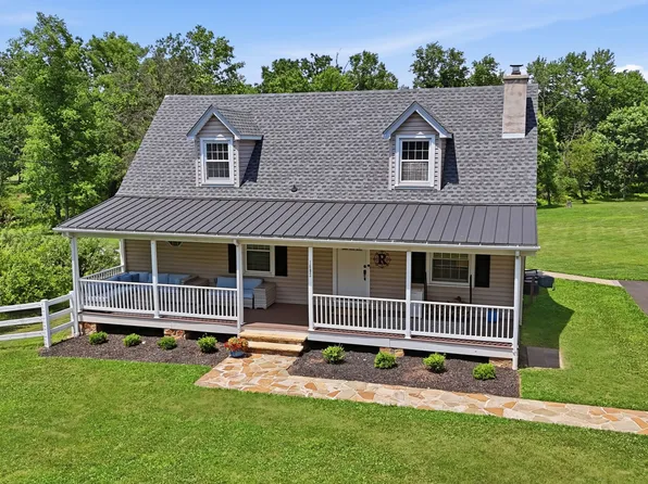 1682 Creek Rd, Furlong, PA 18925