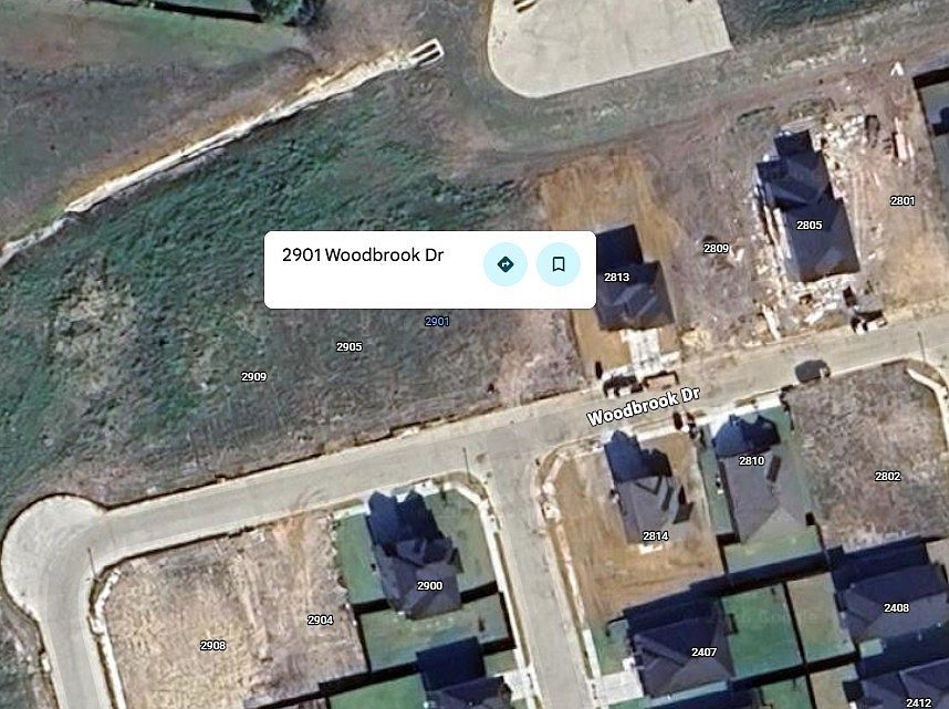 2nd image of 2901 Woodbrook Dr