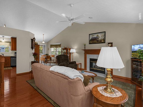 4th image of 2373 Mills Fall Dr