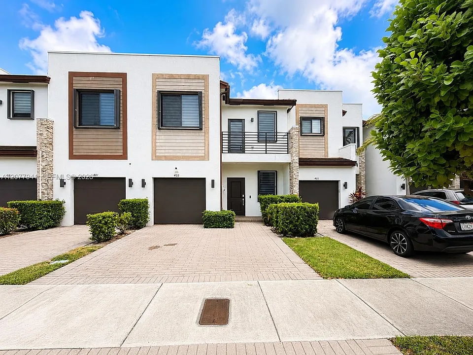 403 NE 208th Ter