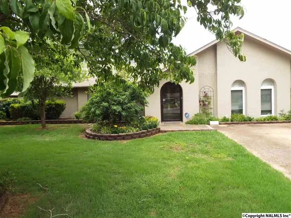 10103 McDowling Ct SE, Huntsville, AL 35803