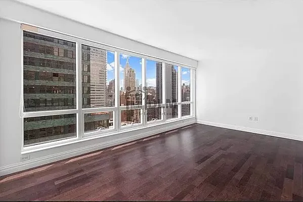 Rented by Oxford Property Group | media 3
