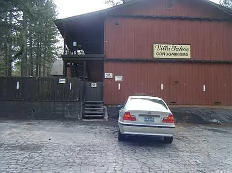 Reserved Parking for 2 cars + guest parking + street Parking