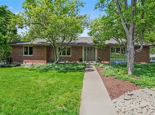 202 Marchester Dr, Dayton, OH 45429