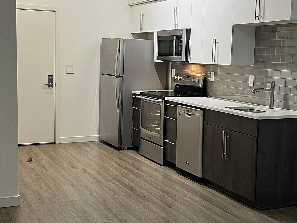 1st image of 2240 NW Pettygrove St APT 102