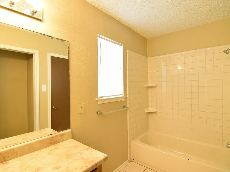 2502 Savage Dr — Photo 13