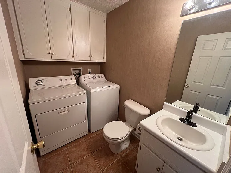 161 S Springview Dr #1 — Photo 9