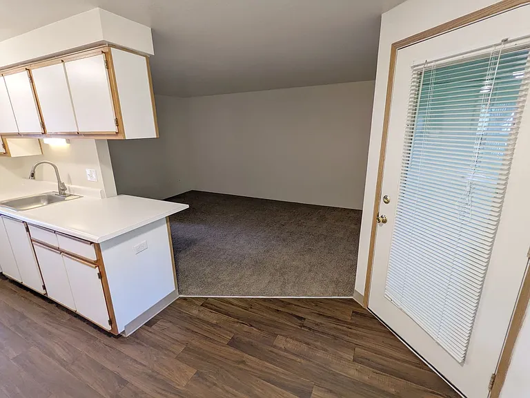 Treehill Commons — Photo 30