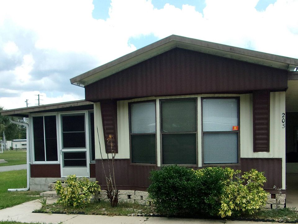 1st image of 203 Orchid Dr