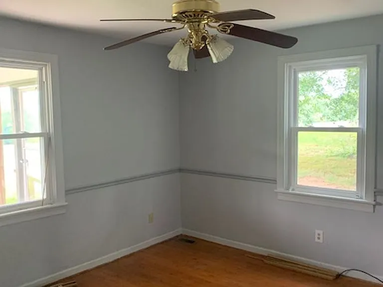 810 Bethesda Rd — Photo 6