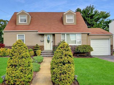 3859 New York Avenue, Seaford, NY, 11783