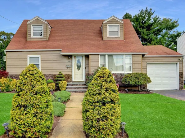 3859 New York Avenue, Seaford, NY 11783