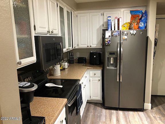 4th image of 6404 W Paradise Ln