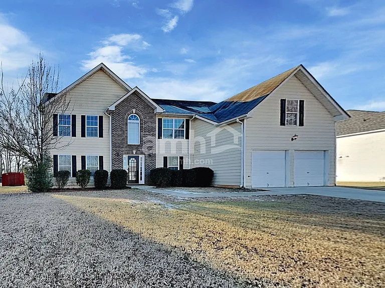 298 Sheffield Ln — Photo 1
