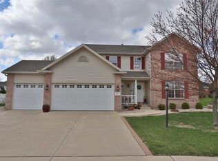 2016 W Castlemain Dr, Dunlap, IL 61525