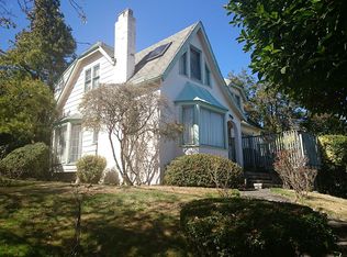 933 33rd Ave S, Seattle, WA 98144