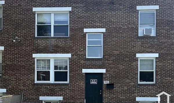 611 Goodman Ave