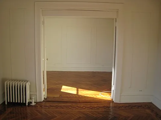 Rented by Metropolitan Equities | media 11