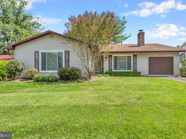 7941 Trafalgar Ct, Severn, MD 21144