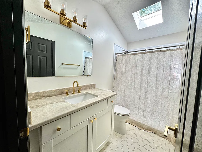 1723 Margarita Ln — Photo 5