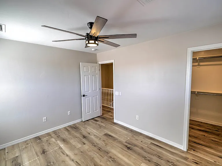 838 W Calle Valenciana — Photo 24