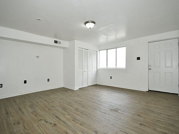 4th image of 1100 Oneil Blvd APT 3
