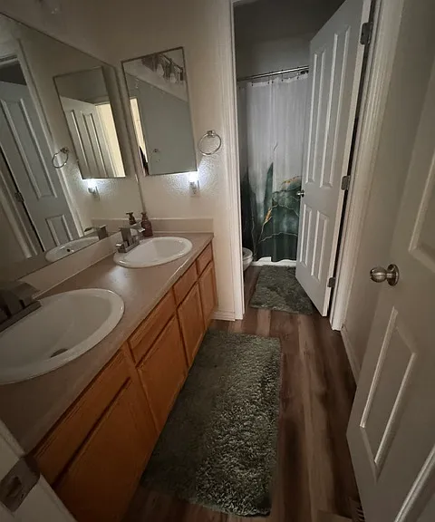 10798 Dayton Way — Photo 9