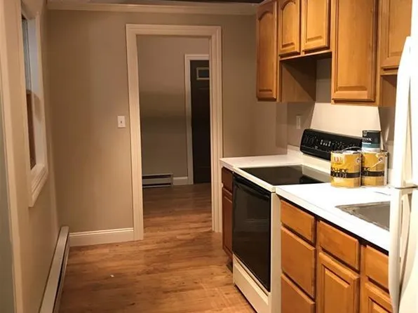 6 Main St, Unionville, NY 10988