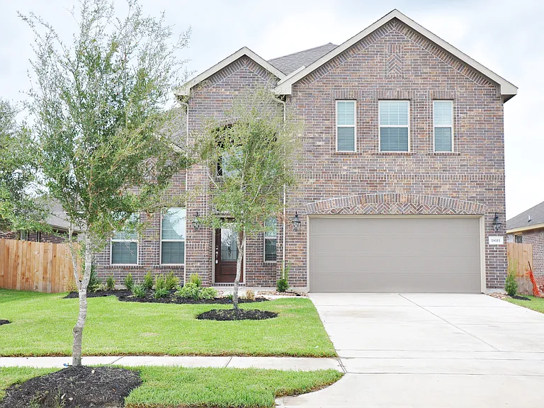 18111 Tall Chestnut St — Photo 2