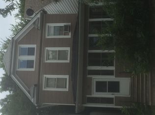 388 Halsted St, East Orange, NJ 07018