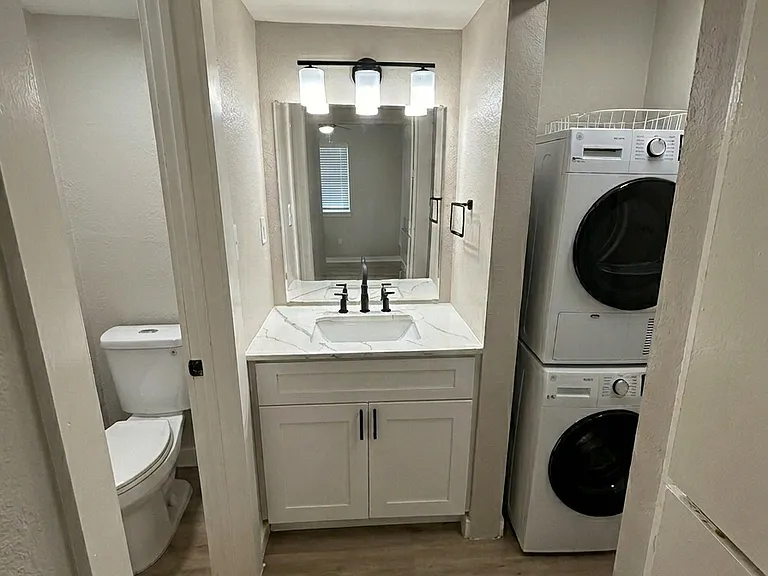 4400 1/2 Avenue B #118 — Photo 9