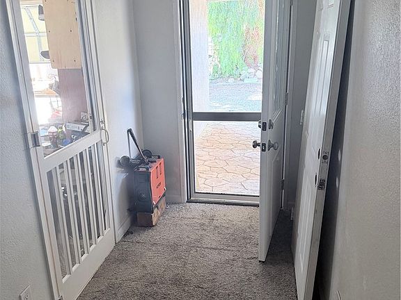 4th image of 51662 Ida Ave