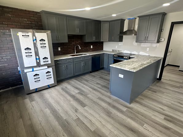 327 W Main St