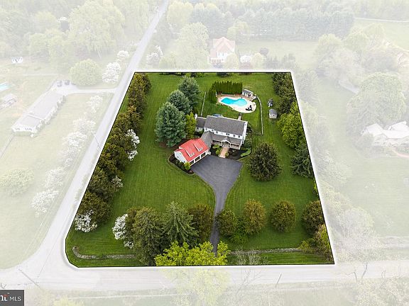 2nd image of 2268 Beaver Hill Rd