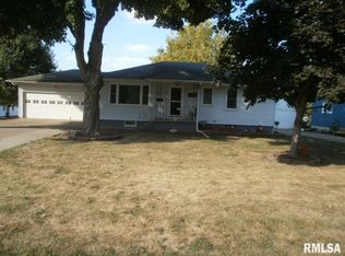 615 E Park St, Geneseo, IL 61254
