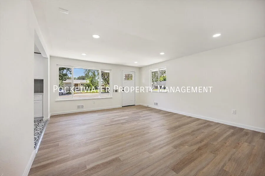 Stunning Duplex in Old Town Lafayette, Colorado — Photo 3