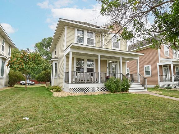 2nd image of 13322 Tulip St NW