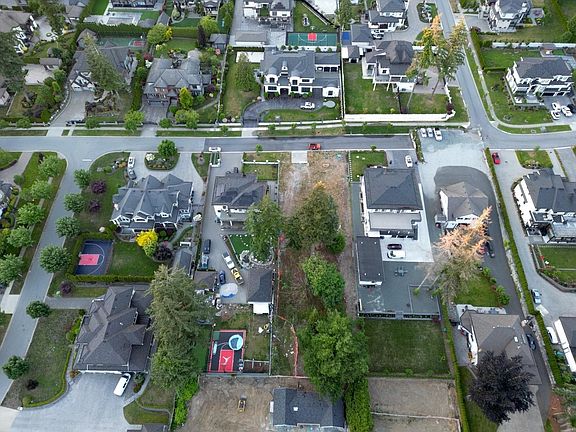 4th image of 13088 57th Ave