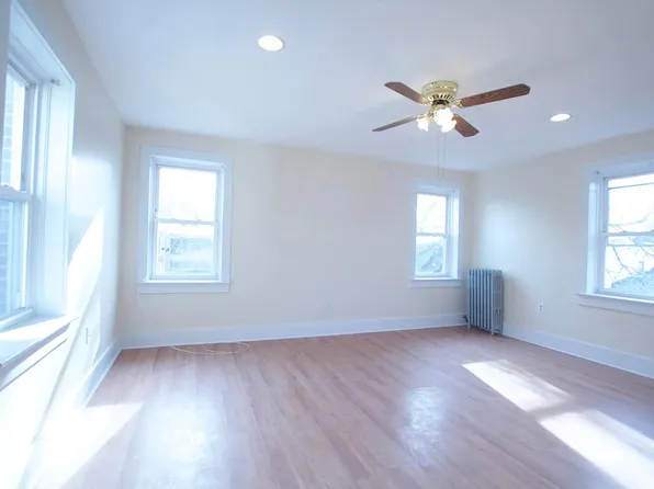 210 Union St #3B, Schenectady, NY 12305