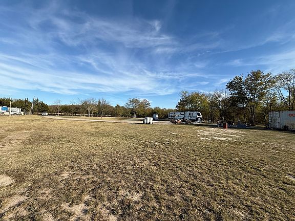 4th image of 564 County Road 3201