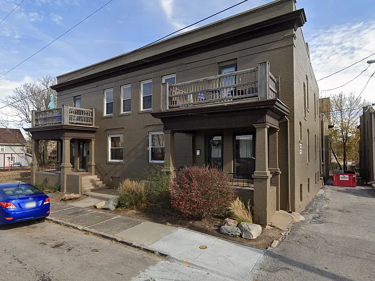 547 S 27th St — Photo 2