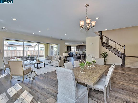 3rd image of 5013 Kerry Hill St