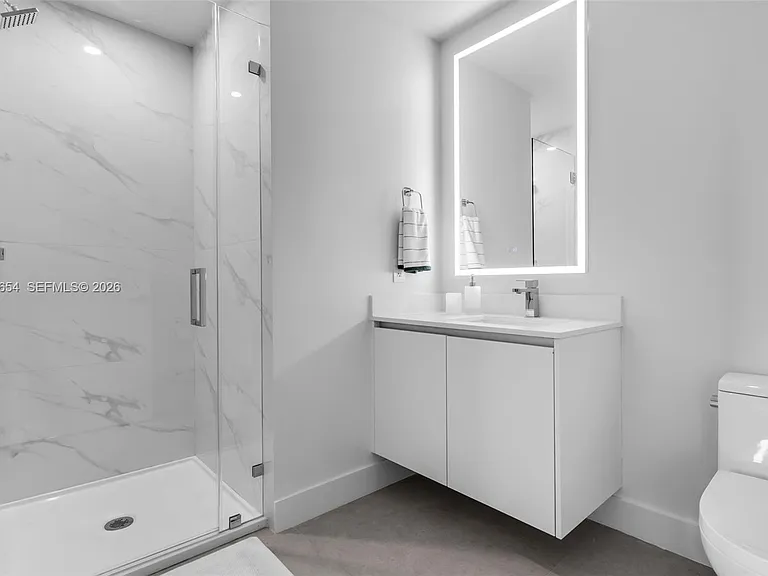 700 NE 24th St #1203 — Photo 30