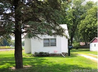 966 Locust St, Galesburg, IL 61401